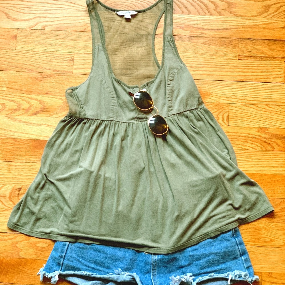 GREEN BUTTON DOWN TANK TOP